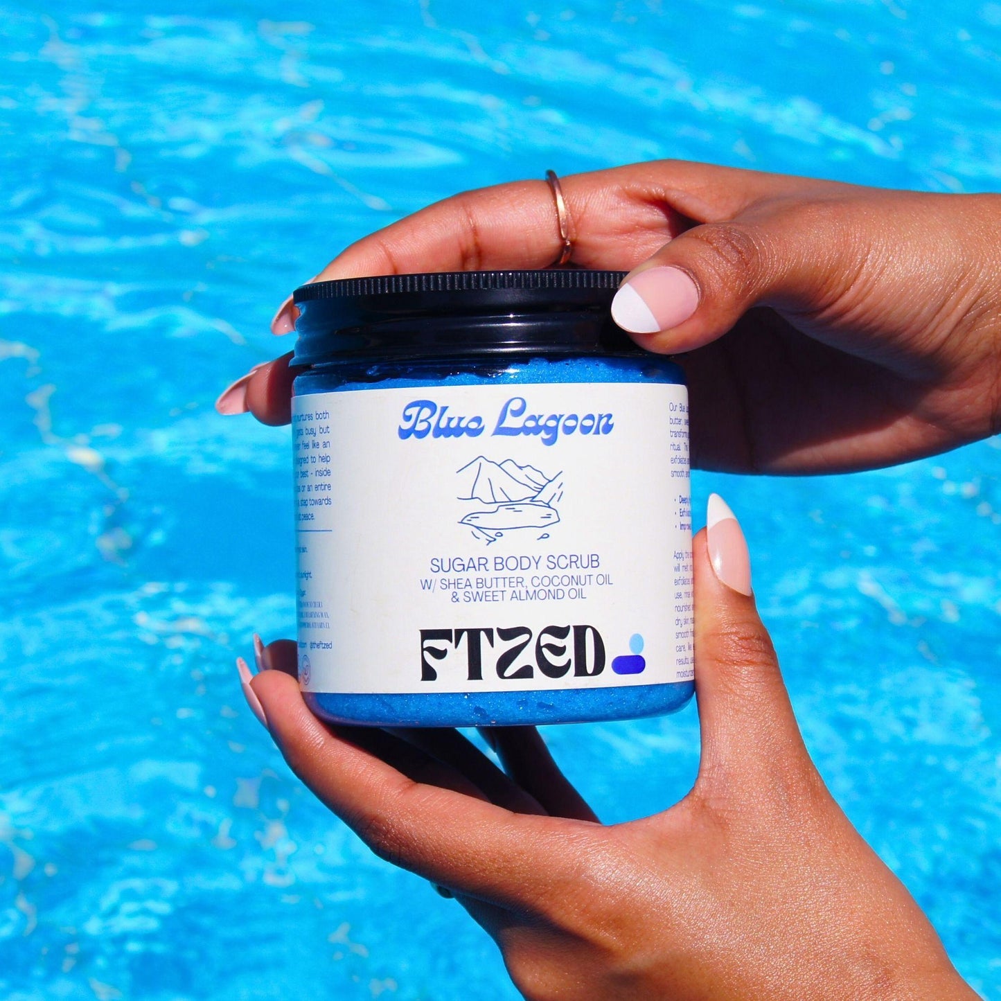 BLUE LAGOON BODY SCRUB